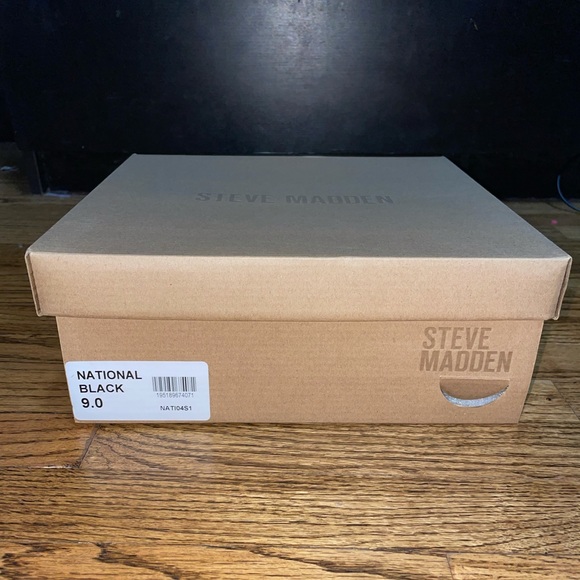 Steve Madden Black Heels - Picture 2 of 4